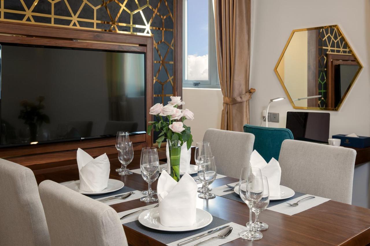 דה נאנג Cn Palace Boutique Hotel & Spa מראה חיצוני תמונה