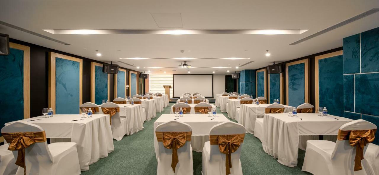 דה נאנג Cn Palace Boutique Hotel & Spa מראה חיצוני תמונה